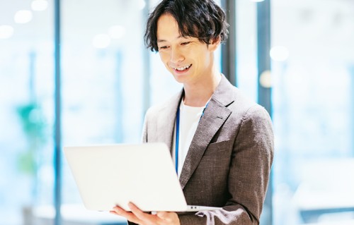 株式会社estieの正社員 営業職求人イメージ